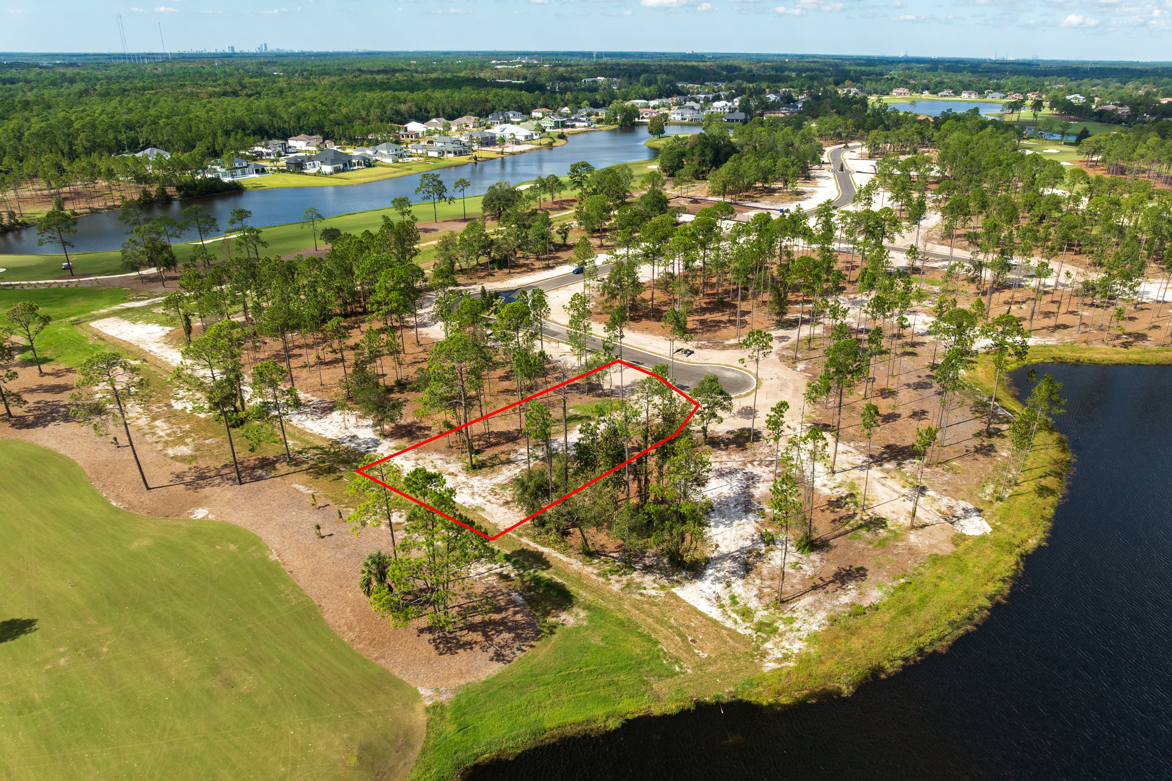 lot 113 image 4